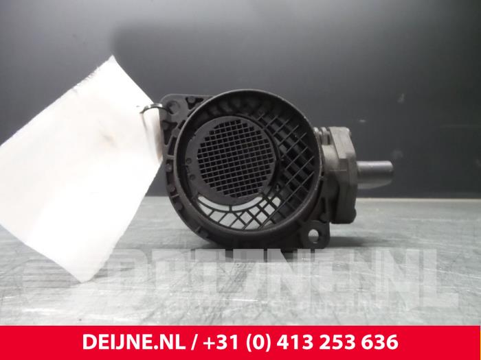 Gebruikte Luchthoeveelheidsmeter Volkswagen Golf V (1K1) Prijs € 9,00 Margeregeling aangeboden door van Deijne Onderdelen Uden B.V.
