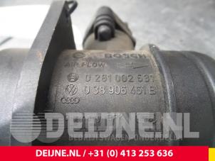 Volkswagen Golf Airflow meter O57939 photo 3