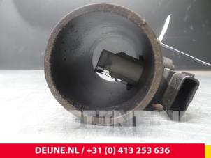 Nissan Kubistar Luchthoeveelheidsmeter O58005 foto 2