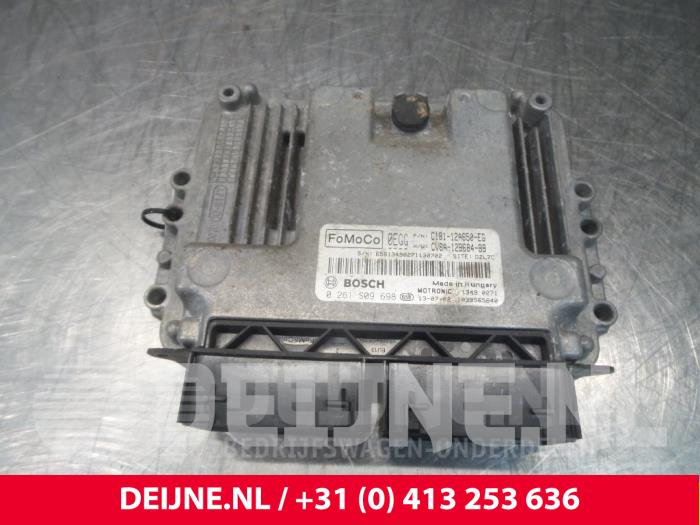 Gebruikte Computer Motormanagement Ford Fiesta 6 (JA8) 1.0 EcoBoost 12V 125 Prijs € 85,00 Margeregeling aangeboden door van Deijne Onderdelen Uden B.V.