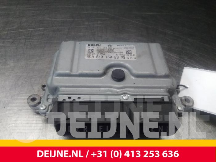 Mercedes A-Klasse Engine management computer O58257