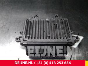 Mercedes B-Klasse Engine management computer O58262 photo 2
