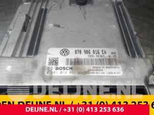 Volkswagen Transporter Engine management computer O58348 photo 3
