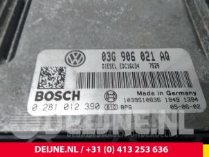 Volkswagen Caddy Steuergerät Motormanagement O58374 foto 4