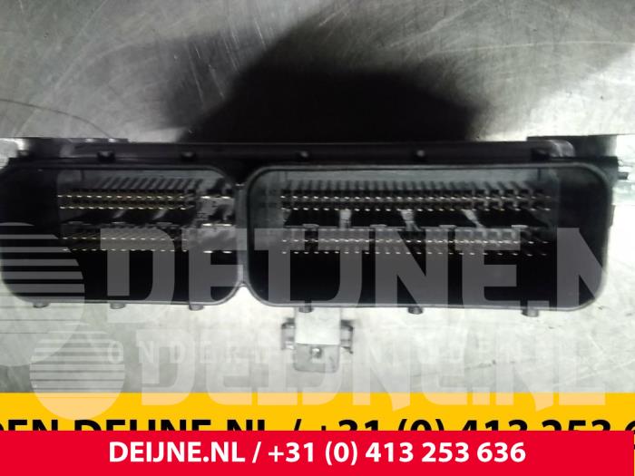 Gebruikte Computer Motormanagement Hyundai H-300 2.5 CRDi Prijs € 211,75 Inclusief btw aangeboden door van Deijne Onderdelen Uden B.V.