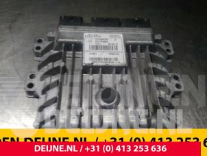 Nissan NV200 Engine management computer O58462 photo 3