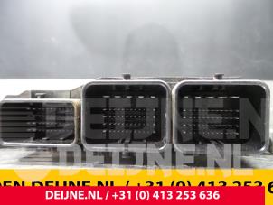 Peugeot 207 Engine management computer O58521 photo 4