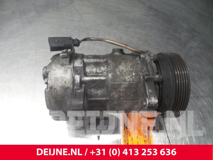 Gebruikte Aircopomp Volkswagen Transporter T5 1.9 TDi Prijs € 60,50 Inclusief btw aangeboden door van Deijne Onderdelen Uden B.V.