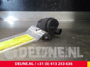 Opel Movano Additional water pump O59121 photo 2