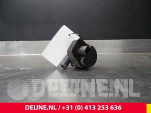 Volkswagen Crafter Extra waterpomp O59125 foto 2
