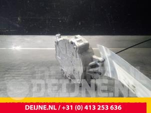 Volkswagen Caddy Vakuumpumpe (Diesel) O59177 foto 2