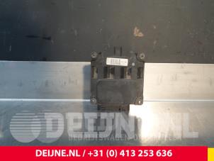 Volkswagen Caddy Vacuum Relais O59216 foto 2