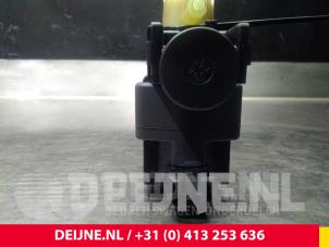 Hyundai H300 Vacuum Relais O59218 foto 3