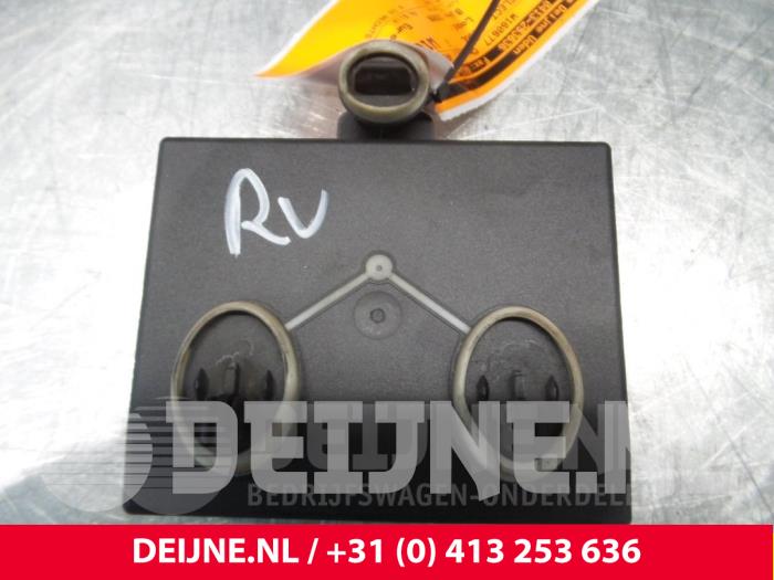 Gebruikte Central electronic module Audi A4 (B8) 2.0 TDI 16V Prijs € 30,00 Margeregeling aangeboden door van Deijne Onderdelen Uden B.V.