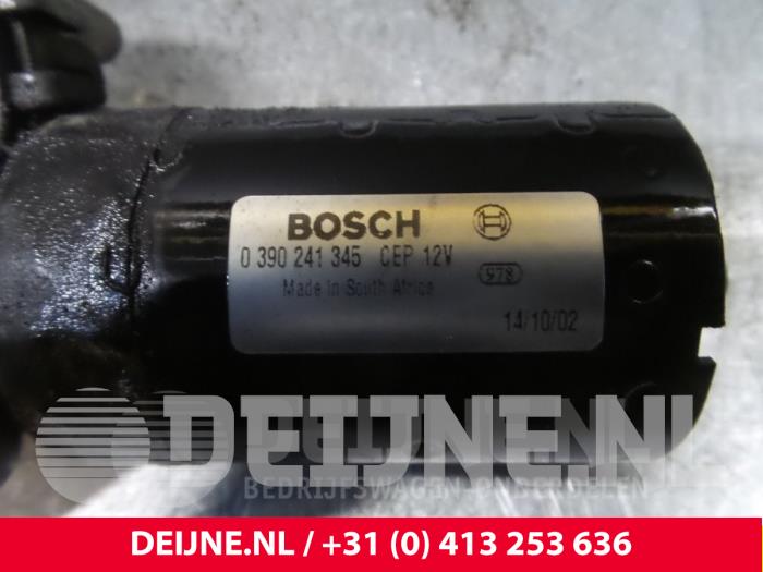 Mercedes Sprinter Scheibenwischermotor vorne O59365