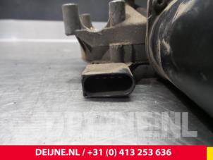 Mercedes Vito Scheibenwischermotor vorne O59377 foto 3