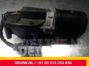Opel Movano Front wiper motor O59395 photo 2