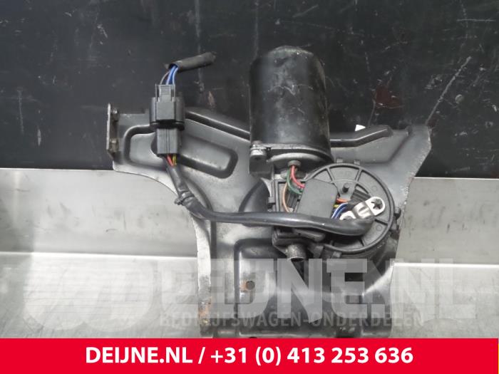Hyundai H200 Front wiper motor O59486