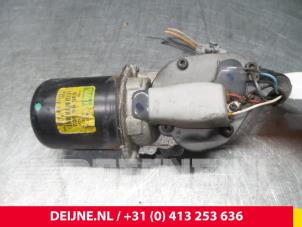 Nissan Interstar Scheibenwischermotor vorne O59499 foto 2