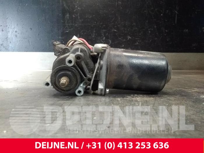 Citroen Jumpy Scheibenwischermotor vorne O59543