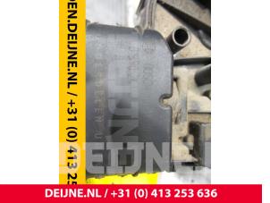 Peugeot Partner Front wiper motor O59572 photo 3