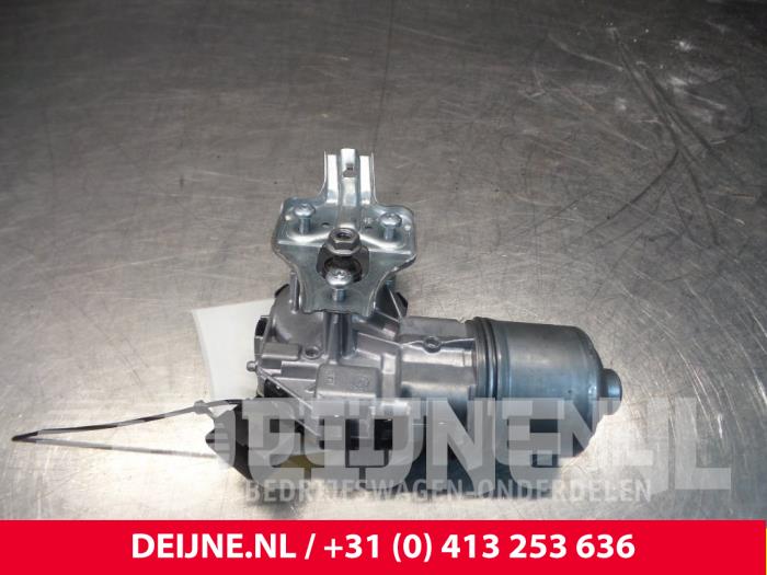 Peugeot Partner Scheibenwischermotor vorne O59575