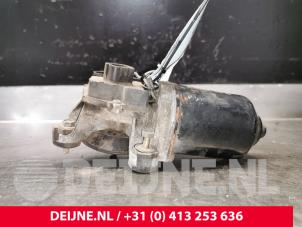 Toyota Hiace Scheibenwischermotor vorne O59608 foto 3