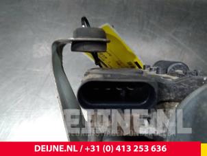 Volkswagen Caddy Wiper motor + mechanism O60038 photo 4