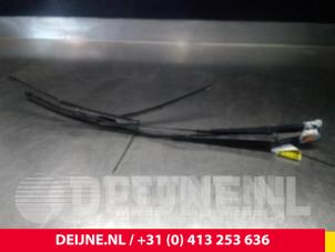 Audi A1 Scheibenwischerarm vorne O60175 foto 2