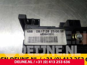 Mercedes Vito Zekeringkast O60212 foto 3