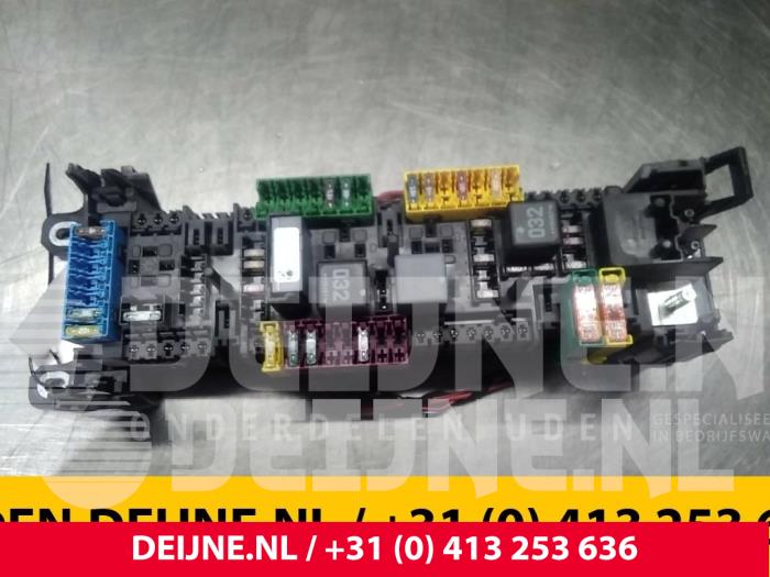 Mercedes Vito Zekeringkast O60230