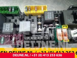 Mercedes Vito Zekeringkast O60230 foto 3