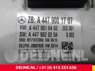 Mercedes Vito Zekeringkast O60235 foto 2