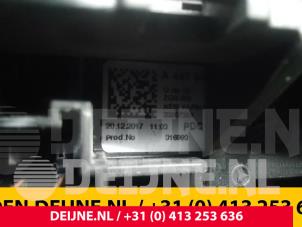 Mercedes Vito Zekeringkast O60238 foto 2