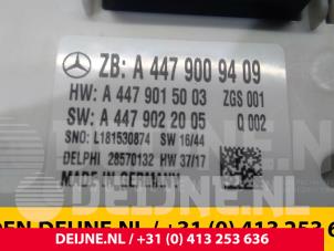 Mercedes Vito Zekeringkast O60239 foto 2