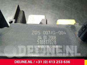 Mercedes Sprinter Sicherungskasten O60243 foto 3