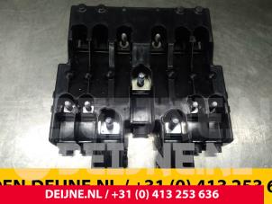 Gebruikte Zekeringkast Mercedes Sprinter 3,5t (907.6/910.6) 311 CDI 2.1 D FWD Prijs € 72,60 Inclusief btw aangeboden door van Deijne Onderdelen Uden B.V.