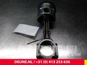 Gebruikte Zuiger Audi A6 Prijs € 80,00 Margeregeling aangeboden door van Deijne Onderdelen Uden B.V.