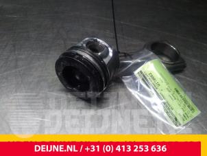 Ford Transit Courier Piston O61571 photo 2