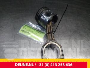 Gebruikte Zuiger Ford Transit Courier 1.6 TDCi Prijs € 24,20 Inclusief btw aangeboden door van Deijne Onderdelen Uden B.V.