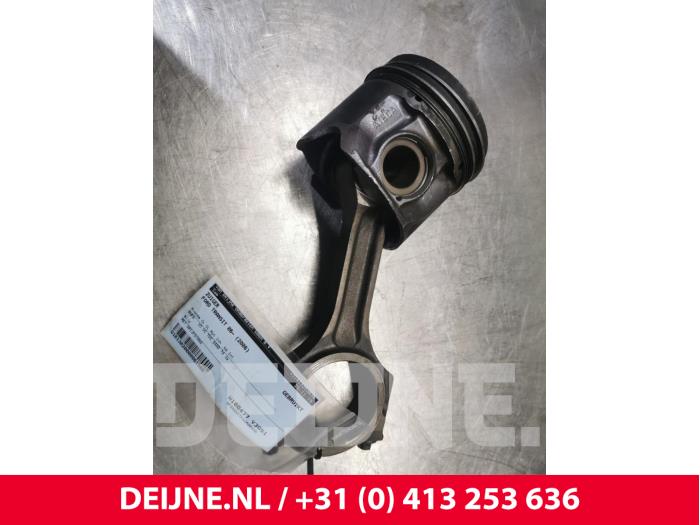 Gebruikte Zuiger Ford Transit Prijs € 36,30 Inclusief btw aangeboden door van Deijne Onderdelen Uden B.V.