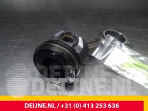 Ford Transit Piston O61584 photo 2