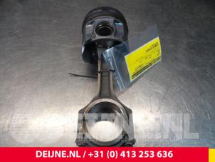 Gebruikte Zuiger Ford Transit Prijs € 60,50 Inclusief btw aangeboden door van Deijne Onderdelen Uden B.V.