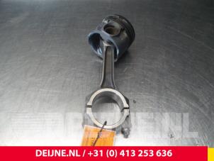 Gebruikte Zuiger Ford Transit Prijs € 60,50 Inclusief btw aangeboden door van Deijne Onderdelen Uden B.V.