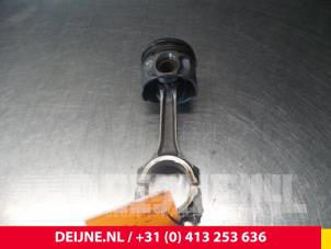 Gebruikte Zuiger Ford Transit Prijs € 60,50 Inclusief btw aangeboden door van Deijne Onderdelen Uden B.V.