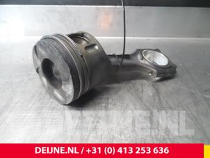 Mercedes Sprinter Zuiger O61609 foto 4