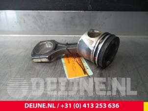 Mercedes Sprinter Zuiger O61629 foto 2