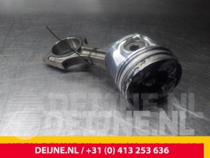 Opel Vivaro Zuiger O61644 foto 2