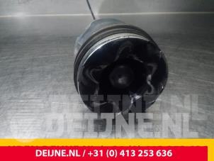 Gebruikte Zuiger Opel Vivaro Prijs € 60,50 Inclusief btw aangeboden door van Deijne Onderdelen Uden B.V.