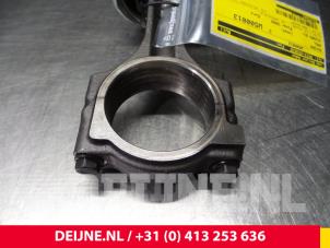 Opel Vivaro Zuiger O61653 foto 2